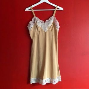 Vintage 60s Slip/Nightgown